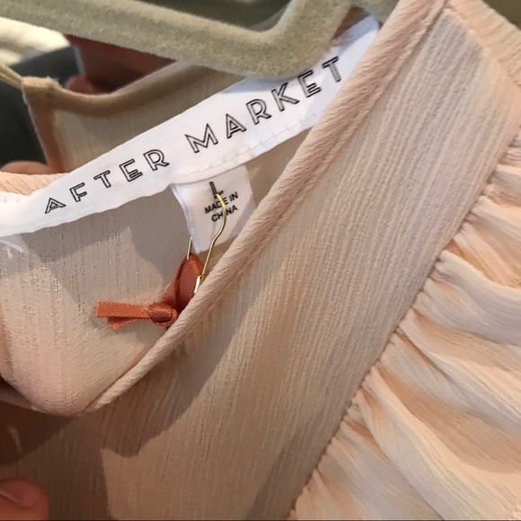 After Market Ruffle Dress - Picture 4 of 4